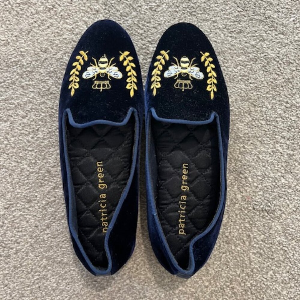 NWOT Patricia Green Bee Embroidered Velvet Slippers